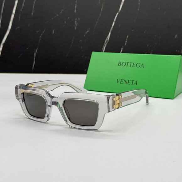 NEW BOTTEGA VENETA BV1230S 001 SUNGLASSES UNISEX CRYSTALSQUARE EYEWEAR - Picture 1 of 13